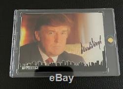 2005 Comic Images The Apprentice Donald Trump Auto Signed Trading Card DT1 rare