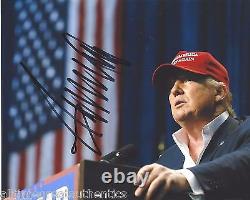 DONALD TRUMP SIGNED 2016 PRESIDENTIAL CAMPAIGN 8X10 PHOTO WithCOA BUILD A WALL