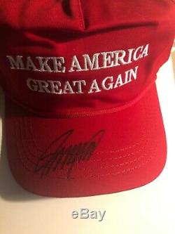 DONALD TRUMP signed MAKE AMERICA GREAT AGAIN HAT AUTOGRAPH 45th president of usa