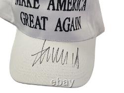 Donald Trump Autographed POTUS Signed White MAGA Hat #D COA-Halo