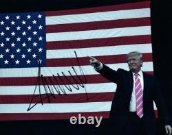 Donald Trump Autographed Signed 8x10 Photo + COA