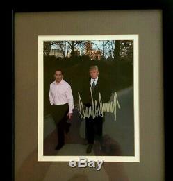 Donald Trump Hand Signed 8 x 10 photo Framed Authentic, have proof signing photo