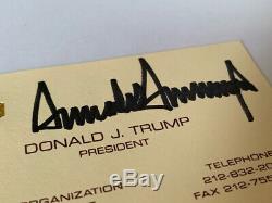 Donald Trump SIGNED AUTOGRAPHED Business Card withCHINESE back, pre-president 2004