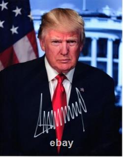 Donald Trump Signed 11x14 Photo Picture with COA great looking autographed Pic Donald Trump Signed 11x14 Photo Picture with COA great looking autographed Pic