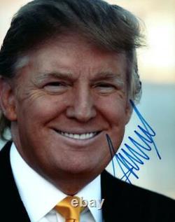 Donald Trump Signed 8x10 Photo Autographed Picture plus COA