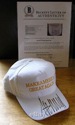 Donald Trump Signed Make America Great Again Maga Hat, Beckett Certified In Case