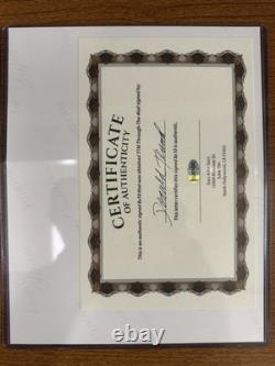 Donald Trump USA President Signed 8 x 10 Photo With COA Seal 22J07381