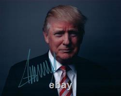 Donald Trump signed 8x10 Photo Picture autographed VERY NICE + COA