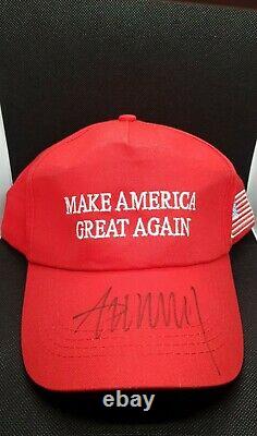 Donald trump autograph COA on MAGA HAT (EXTREMELY RARE)