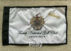 Donald trump signed golf flag 45th President Autographed