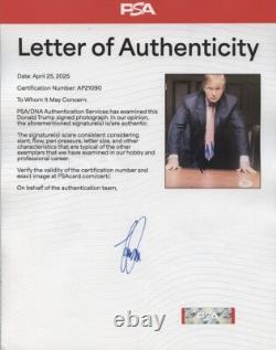 FLAWLESS President Donald Trump Signed Authenticated 8x10 Photo PSA/DNA