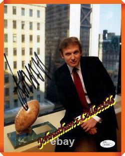 JC&C Donald Trump Autograph Signed Color Photograph Certified by JSA