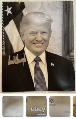 PRESIDENT DONALD TRUMP signature SIGNED Photo Silver Sharpie with Changing Color
