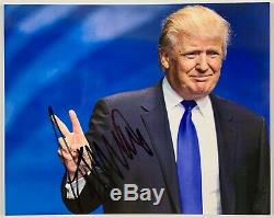 President Donald Trump Autograph Signed Photo 8 x 10 JSA President