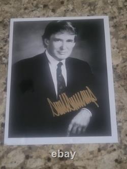 RARE Vintage President Donald Trump Signed 8x10 Photo Autographed Picture