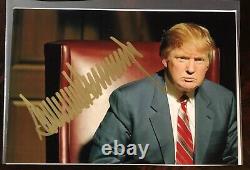 SIGNED PHOTOGRAPH DONALD TRUMP REPUBLICAN 45 PRESIDENT Authentic Autograph, Gold