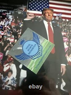 45e/47e PRÉSIDENT DES ÉTATS-UNIS DONALD J. TRUMP PHOTO GLOSSY 8x10 SIGNÉE À LA MAIN VSA COA