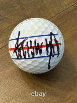 45e/47e Président Donald Trump Balle de Golf Signée Autographiée USA COA MAGA