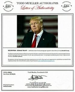 45e Président Américain Donald Trump Signé À La Main 10x8 Photo Couleur Todd Mueller Coa