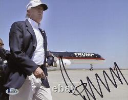 45ème PRÉSIDENT DONALD J. TRUMP PHOTO SIGNÉE 8x10 BECKETT BAS AUTO