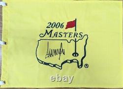 45ème Président Donald Trump Drapeau du Masters 2006 dédicacé et signé Photo de preuve