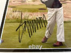 46e président des États-Unis Donald Trump encadré photo de golf 8x10 Auto COA
