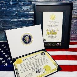 AUTENTIQUE Photo Signée de l'Inauguration de Donald Trump avec Signature et Certificat d'Authenticité