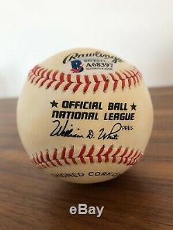 Atout & Donald Marla Maples Rawlings Autographed Signed Baseball Bas Beckett