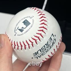 BALLE DE BASEBALL AUTOGRAPHE SIGNÉE À LA MAIN PAR LE PRÉSIDENT DONALD TRUMP 45-47 Drapeau COA HOLOGRAMME