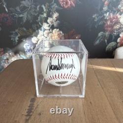 Balle de baseball signée à la main par POTUS DONALD TRUMP avec certificat d'authenticité ! Avec étui