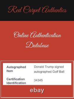 Balle de golf autographiée authentique du président Donald Trump - RCA COA