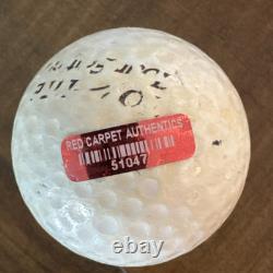 Balle de golf signée par le 45/47e président Donald Trump avec certificat d'authenticité USA MAGA