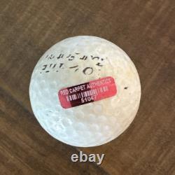 Balle de golf signée par le 45/47e président Donald Trump avec certificat d'authenticité USA MAGA