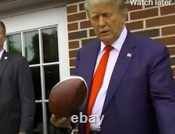 Ballon de football de campagne dédicacé par le président Donald Trump 2020 (taille réelle)
