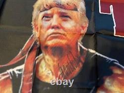 Bannière signée par Donald Trump/Rare