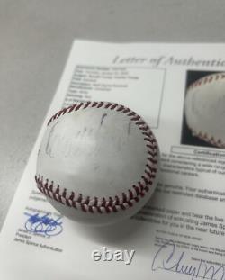 Baseball signé par le président Donald Trump et Ivana Trump, certifié JSA LOA