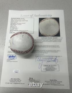 Baseball signé par le président Donald Trump et Ivana Trump, certifié JSA LOA