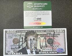 Billet d'un dollar de campagne 2016 signé par le président Donald Trump, certifié par SGC.