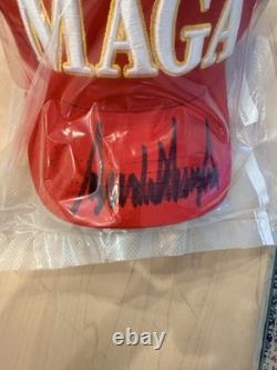 CASQUETTE MAGA SIGNÉE PAR LE PRÉSIDENT DONALD TRUMP avec certificat PSA