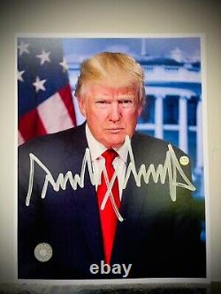 COA Donald Trump Photo MAGA dédicacée signée Affichage 45 Président Casquette NICE