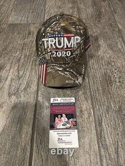 Casquette Camo Trump 2020 Signée par Donald Trump Jr JSA COA Maga Don Président Amérique