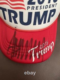 Casquette MAGA de 2016 signée par le président Donald Trump avec certificat d'authenticité PSA