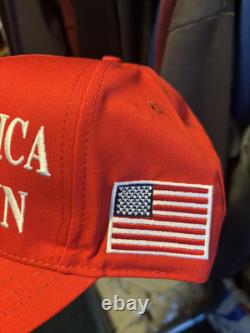 Casquette MAGA signée par Trump