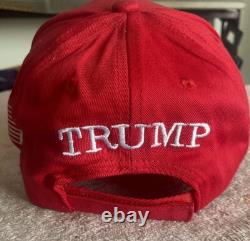 Casquette MAGA signée par le Président Donald Trump avec certificat d'authenticité 45-47 EN BON ÉTAT