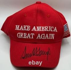 Casquette MAGA signée par le Président Donald Trump et certificat d'authenticité