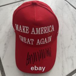 Casquette dédicacée par le Président Donald Trump avec certificat d'authenticité Keep America Great #45-47