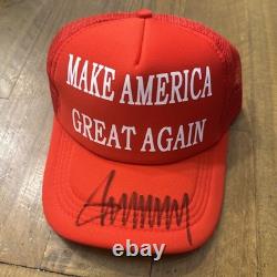 Casquette dédicacée par le Président Donald Trump avec certificat d'authenticité Keep America Great #45-47