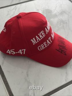 Casquette dédicacée par le Président Donald Trump avec certificat d'authenticité Keep America Great #45-47