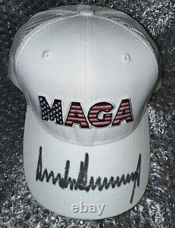 Chapeau MAGA de la campagne 2024 avec autographe/siganture du président Donald Trump