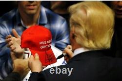 Chapeau MAGA signé par Donald Trump avec COA Autographié Trump Make America Great Again